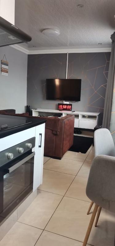2 Bedroom Property for Sale in Beverley Hills Gauteng