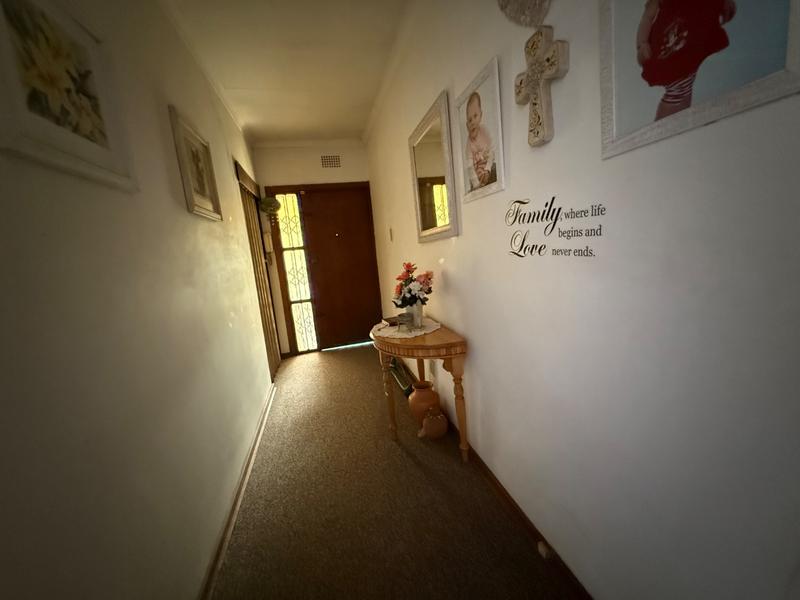 4 Bedroom Property for Sale in Duncanville Gauteng