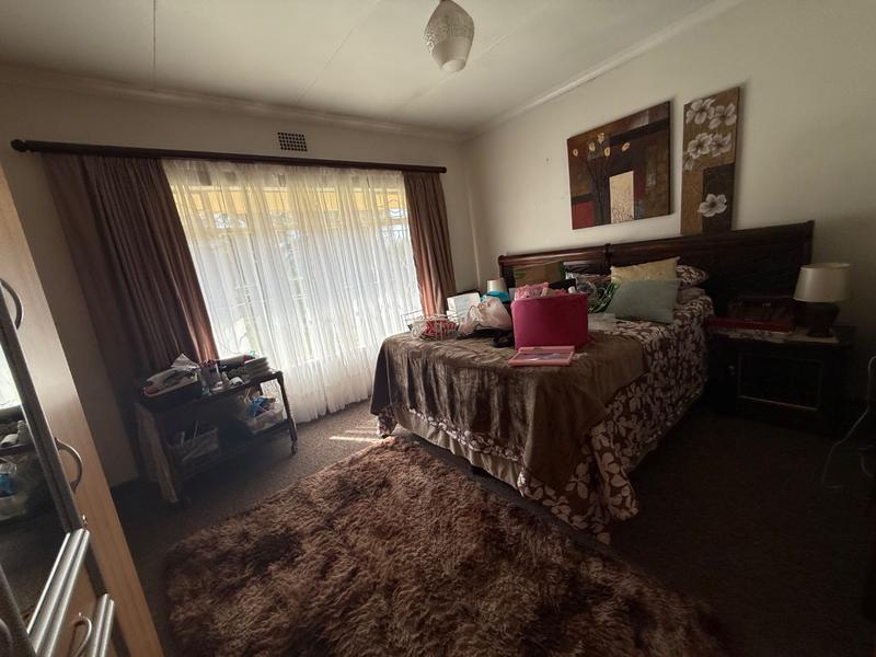 4 Bedroom Property for Sale in Duncanville Gauteng