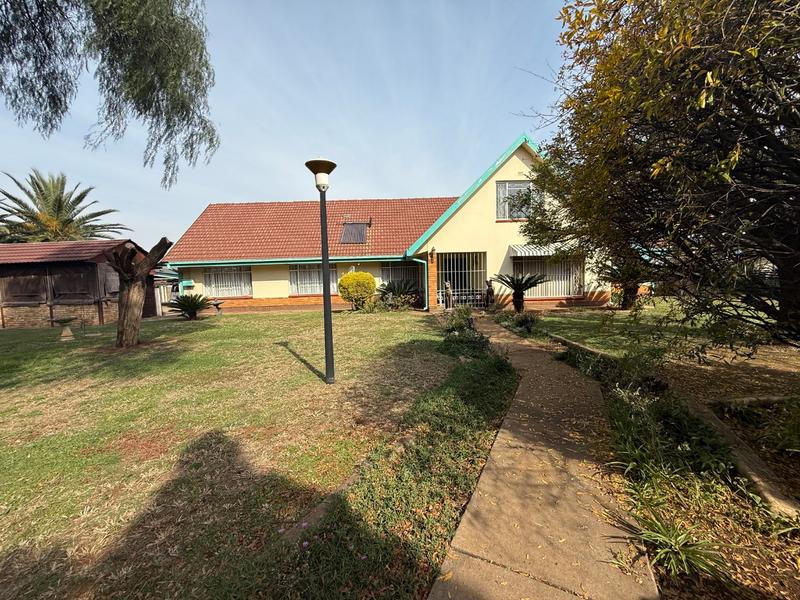 4 Bedroom Property for Sale in Duncanville Gauteng