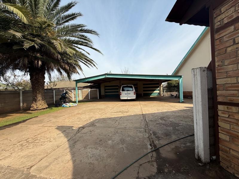 4 Bedroom Property for Sale in Duncanville Gauteng
