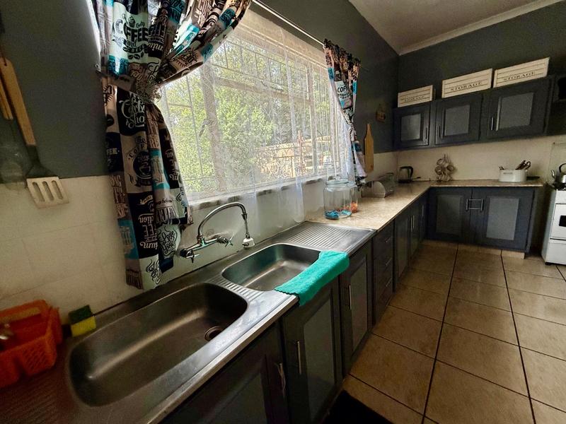 3 Bedroom Property for Sale in Flora Gardens Gauteng