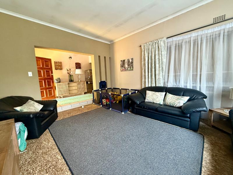3 Bedroom Property for Sale in Flora Gardens Gauteng