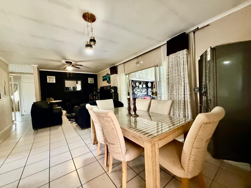 3 Bedroom Property for Sale in Flora Gardens Gauteng