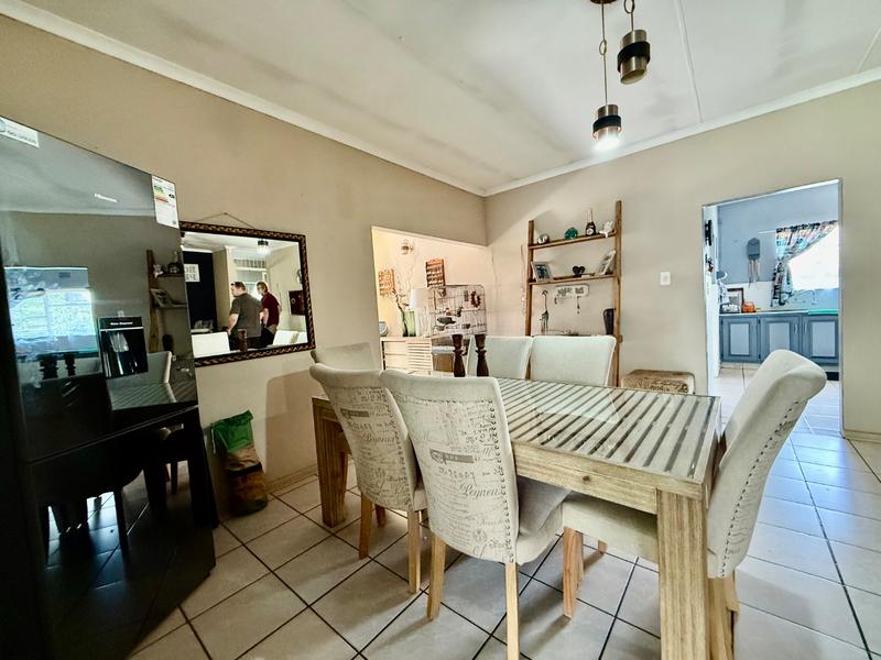 3 Bedroom Property for Sale in Flora Gardens Gauteng