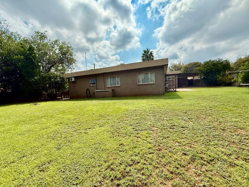 3 Bedroom Property for Sale in Flora Gardens Gauteng