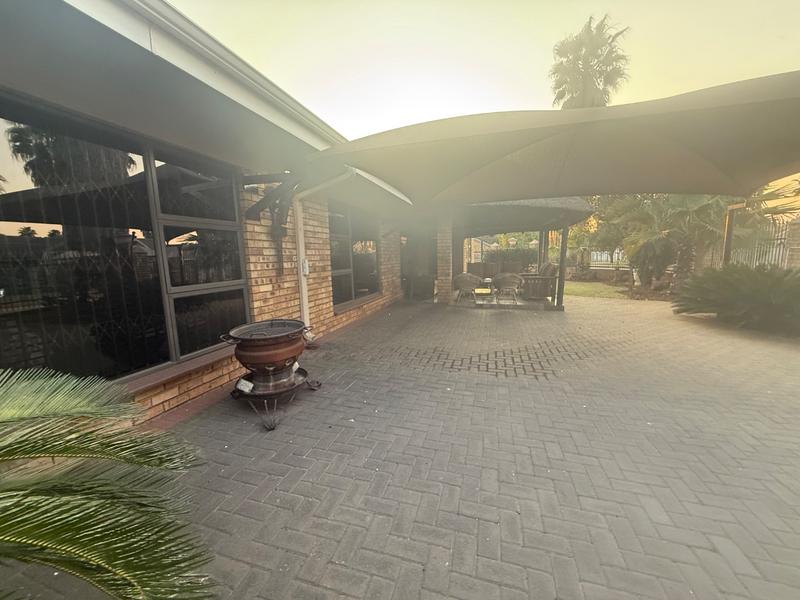 3 Bedroom Property for Sale in Flora Gardens Gauteng
