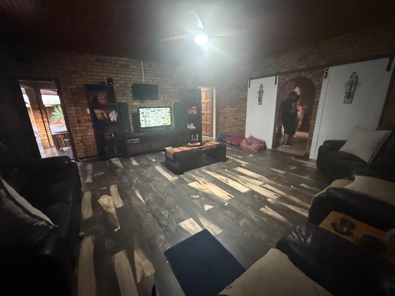 3 Bedroom Property for Sale in Flora Gardens Gauteng
