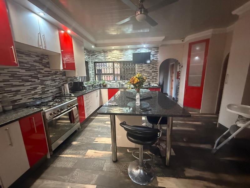 3 Bedroom Property for Sale in Flora Gardens Gauteng
