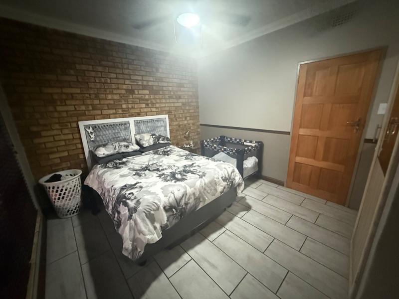 3 Bedroom Property for Sale in Flora Gardens Gauteng