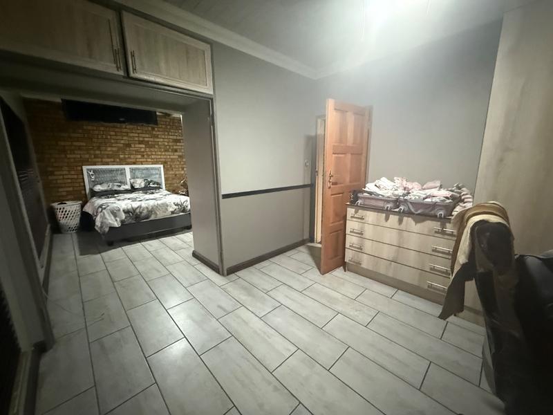 3 Bedroom Property for Sale in Flora Gardens Gauteng