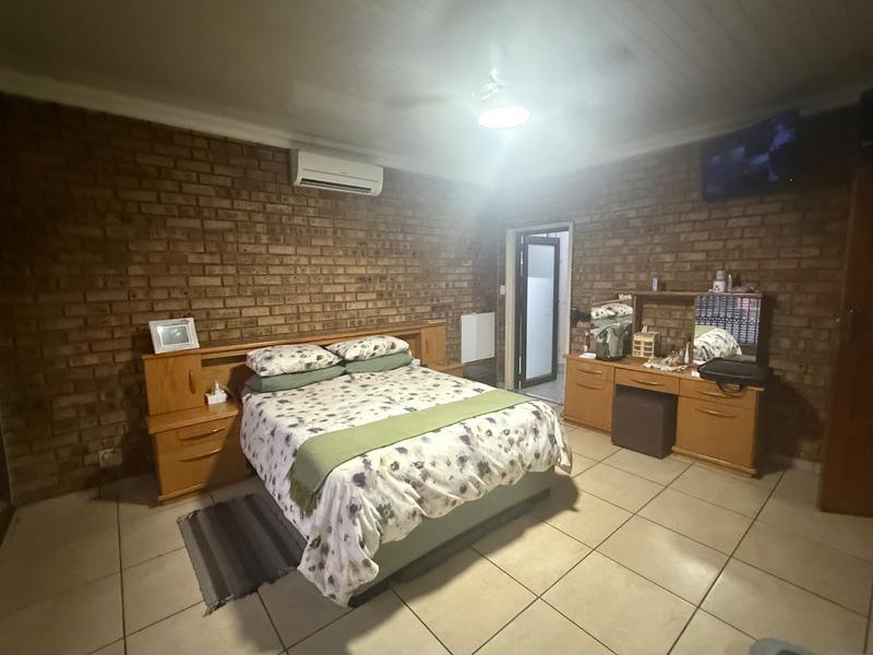 3 Bedroom Property for Sale in Flora Gardens Gauteng