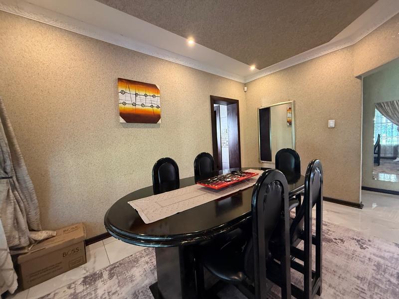 4 Bedroom Property for Sale in Flora Gardens Gauteng