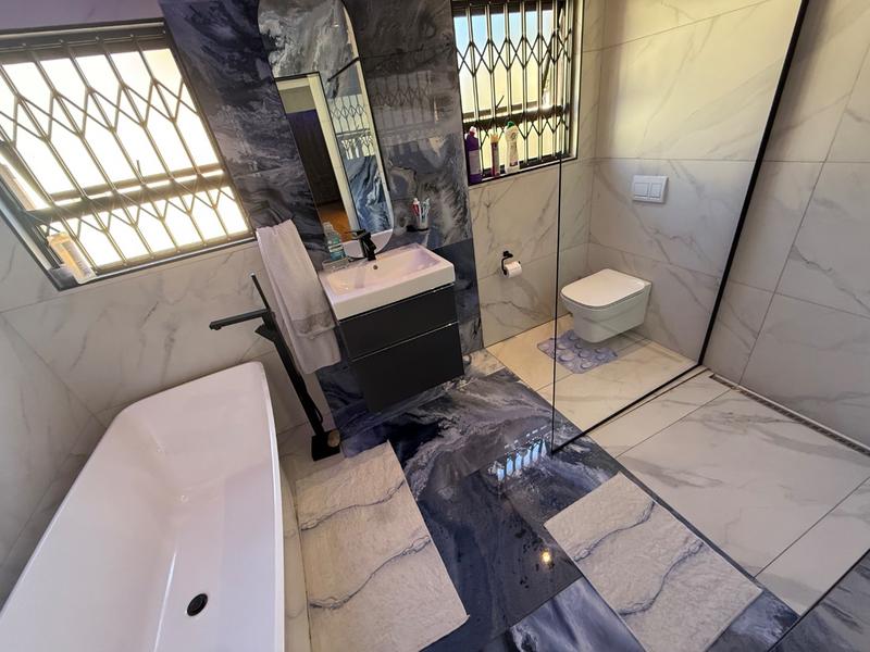 4 Bedroom Property for Sale in Flora Gardens Gauteng