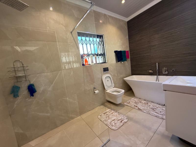 4 Bedroom Property for Sale in Flora Gardens Gauteng