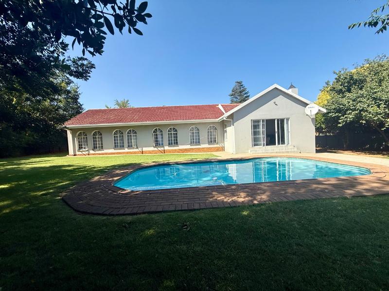 4 Bedroom Property for Sale in Flora Gardens Gauteng