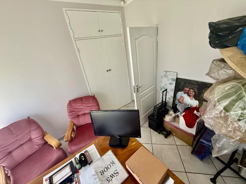 4 Bedroom Property for Sale in Flora Gardens Gauteng