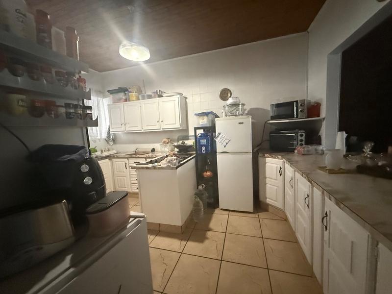 2 Bedroom Property for Sale in Flora Gardens Gauteng