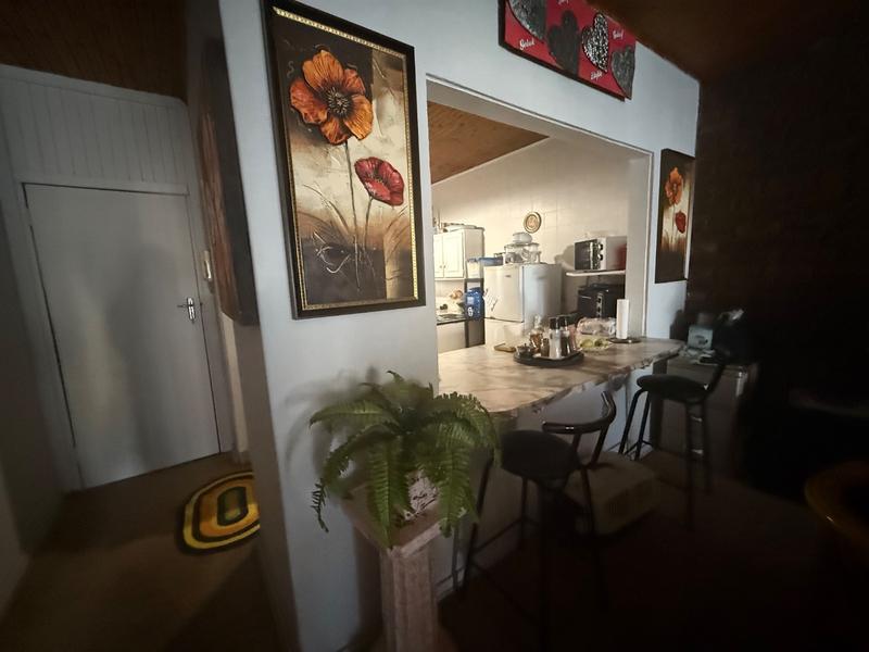 2 Bedroom Property for Sale in Flora Gardens Gauteng