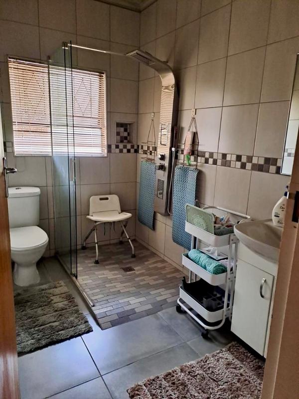 3 Bedroom Property for Sale in Flora Gardens Gauteng