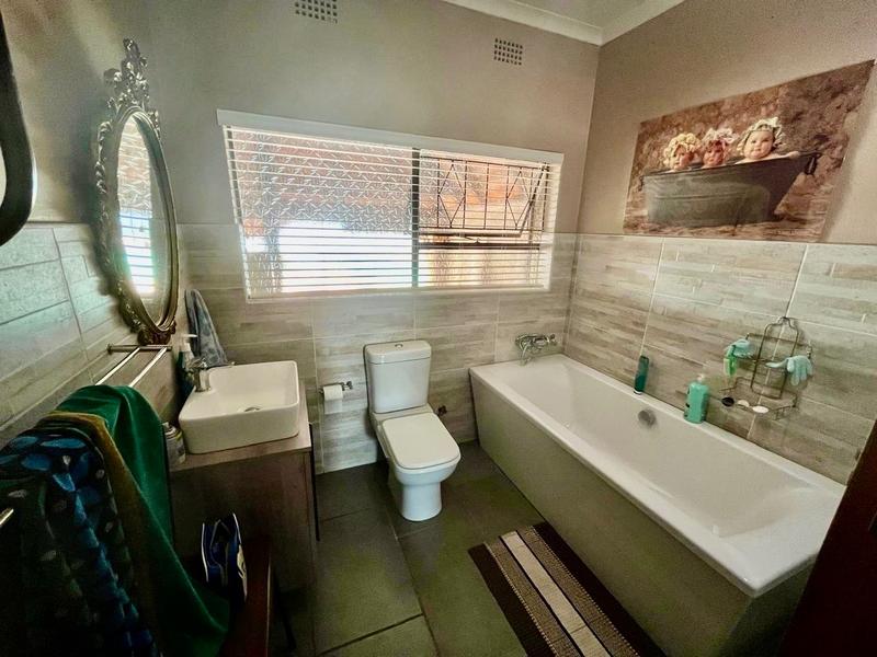 3 Bedroom Property for Sale in Flora Gardens Gauteng
