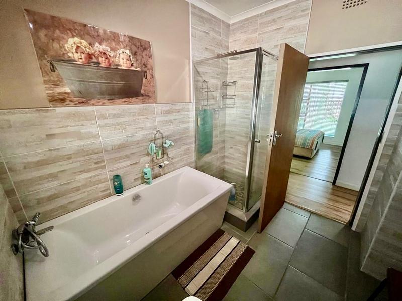 3 Bedroom Property for Sale in Flora Gardens Gauteng