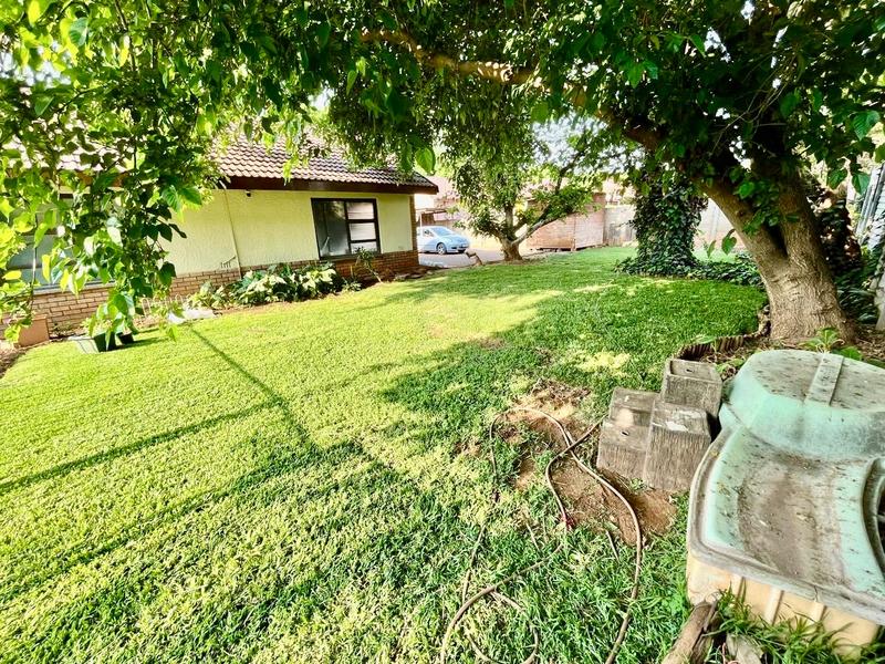 3 Bedroom Property for Sale in Flora Gardens Gauteng