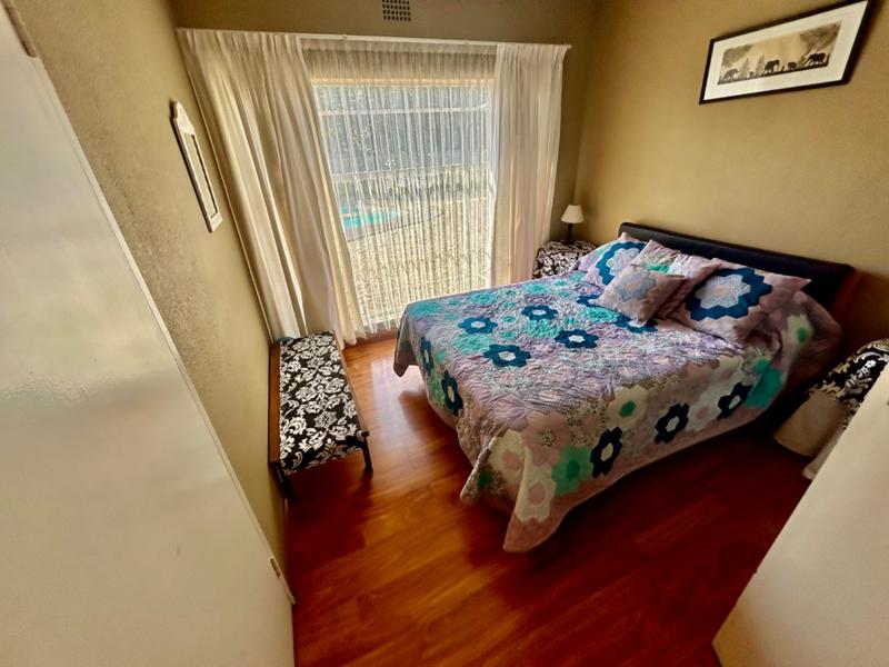 5 Bedroom Property for Sale in Flora Gardens Gauteng