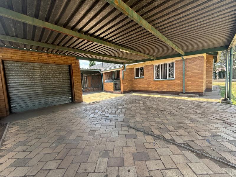 4 Bedroom Property for Sale in Vanderbijlpark CE 2 Gauteng