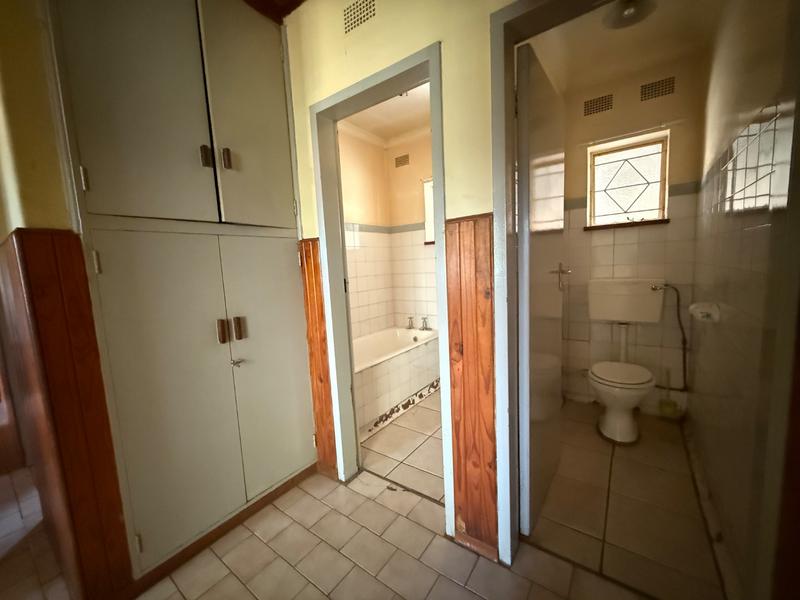 4 Bedroom Property for Sale in Vanderbijlpark CE 2 Gauteng