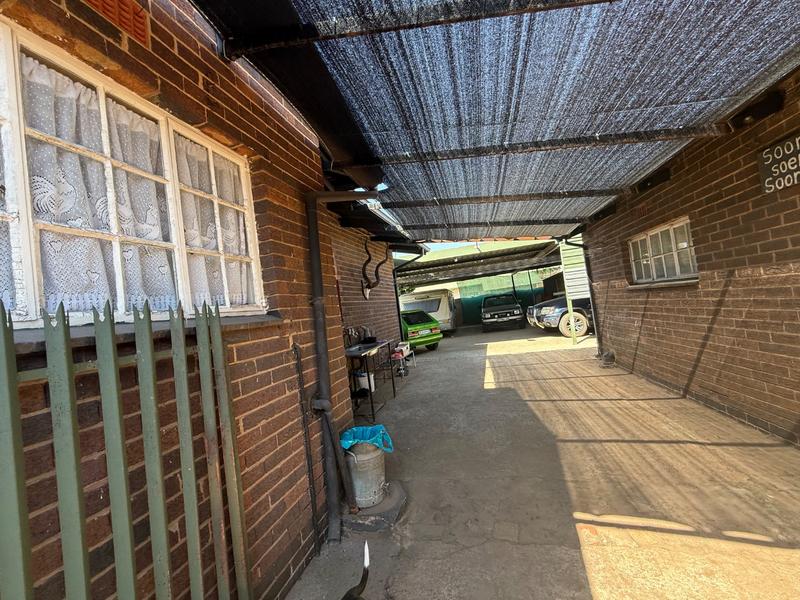 4 Bedroom Property for Sale in Vanderbijlpark CE 2 Gauteng