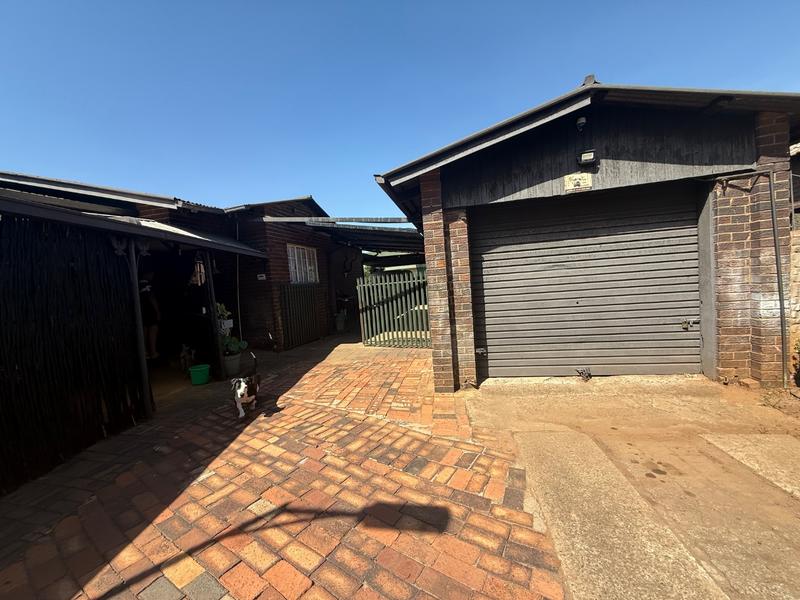 4 Bedroom Property for Sale in Vanderbijlpark CE 2 Gauteng