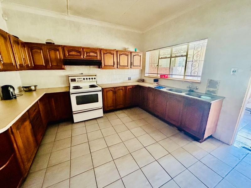 4 Bedroom Property for Sale in Vanderbijlpark CE 2 Gauteng