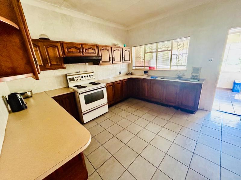 4 Bedroom Property for Sale in Vanderbijlpark CE 2 Gauteng