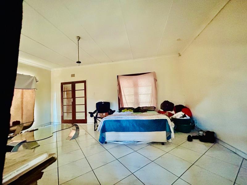4 Bedroom Property for Sale in Vanderbijlpark CE 2 Gauteng