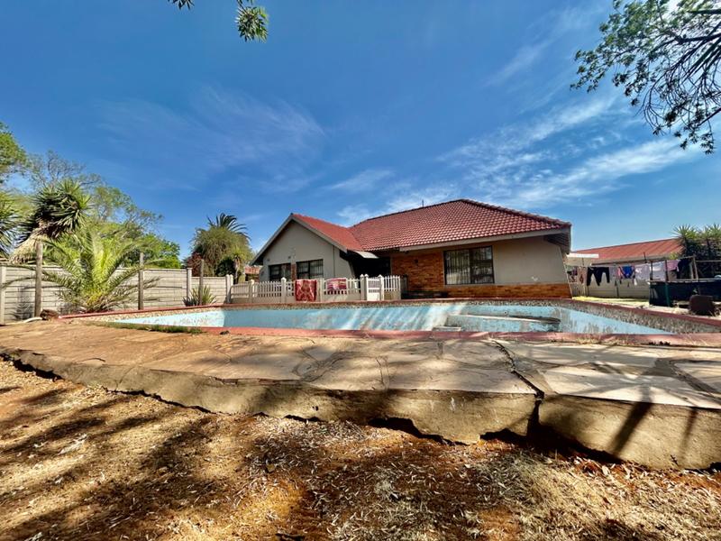 3 Bedroom Property for Sale in Vanderbijlpark CE 2 Gauteng