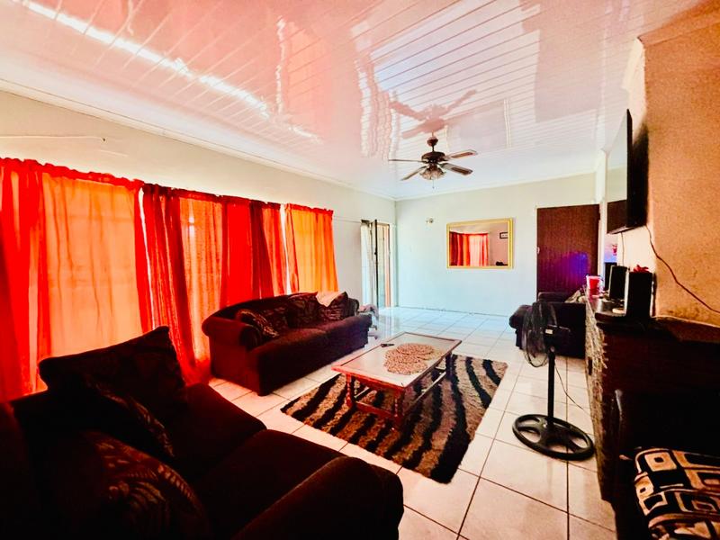 3 Bedroom Property for Sale in Vanderbijlpark CE 2 Gauteng