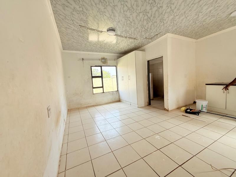 8 Bedroom Property for Sale in Vanderbijlpark CE 2 Gauteng