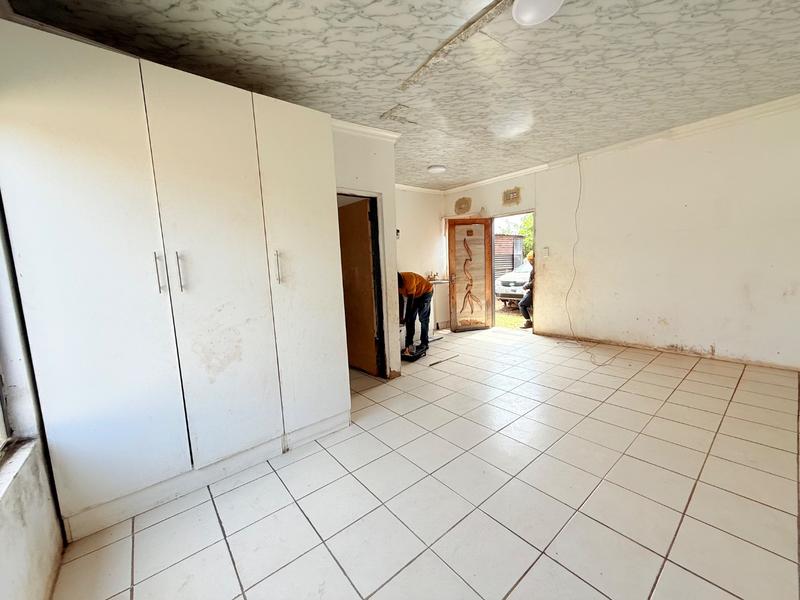 8 Bedroom Property for Sale in Vanderbijlpark CE 2 Gauteng