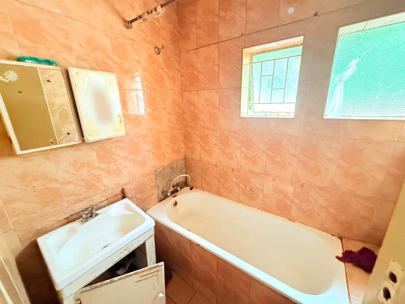 8 Bedroom Property for Sale in Vanderbijlpark CE 2 Gauteng
