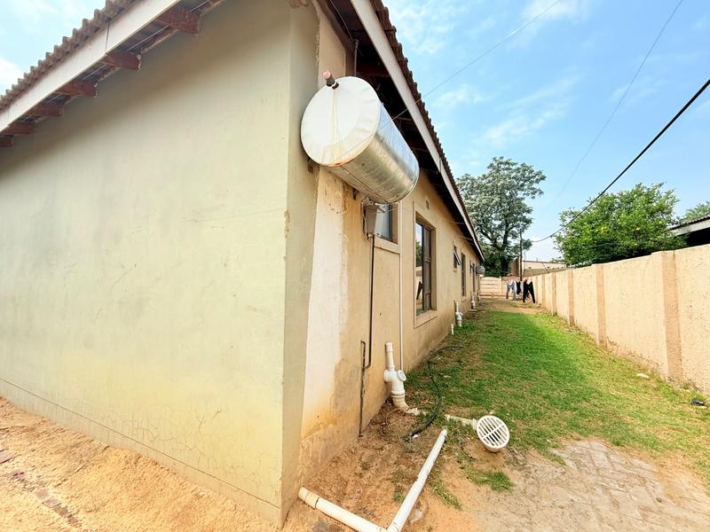 8 Bedroom Property for Sale in Vanderbijlpark CE 2 Gauteng