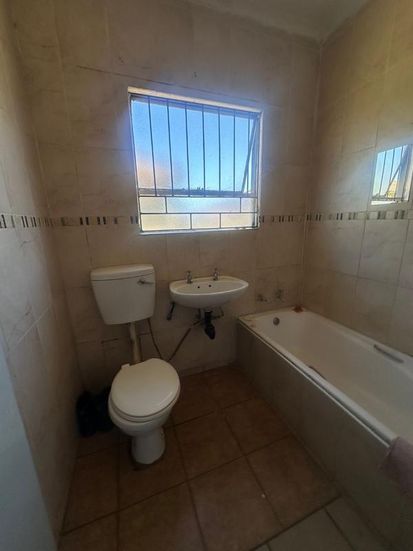 2 Bedroom Property for Sale in Vanderbijlpark CE Gauteng