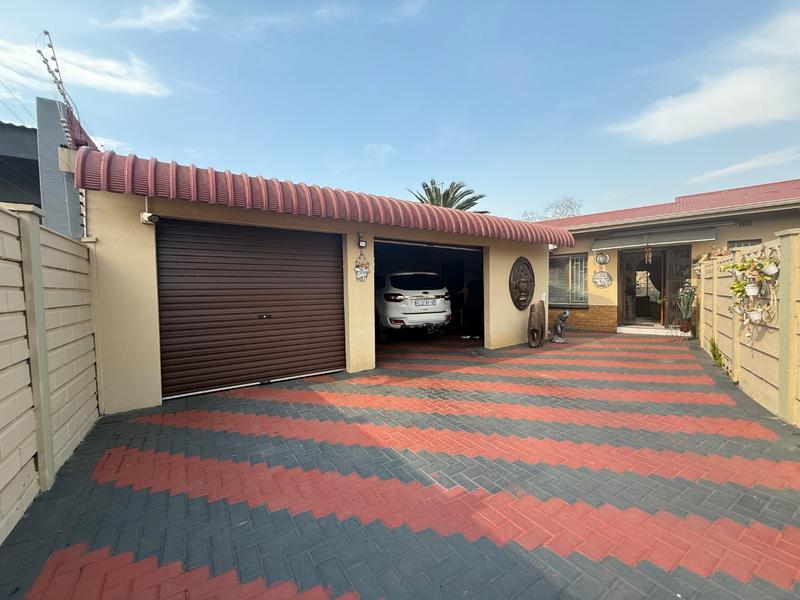 3 Bedroom Property for Sale in Vanderbijlpark CE 4 Gauteng