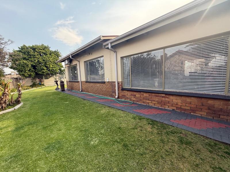 3 Bedroom Property for Sale in Vanderbijlpark CE 4 Gauteng