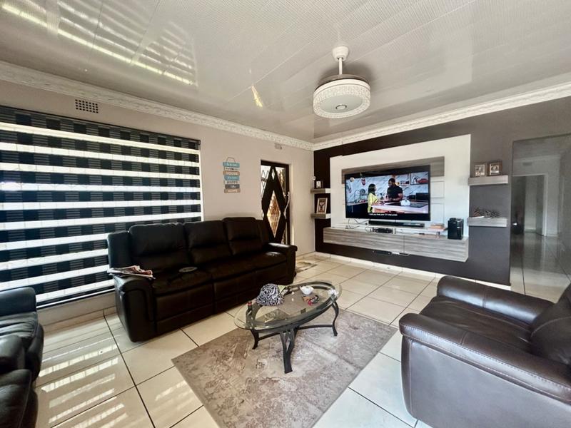 4 Bedroom Property for Sale in Vanderbijlpark CE Gauteng