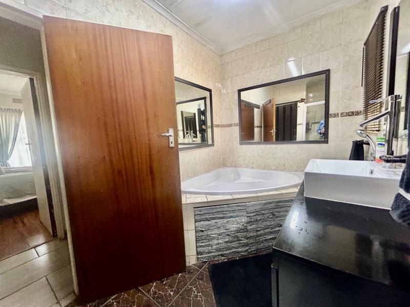 3 Bedroom Property for Sale in Vanderbijlpark CE Gauteng