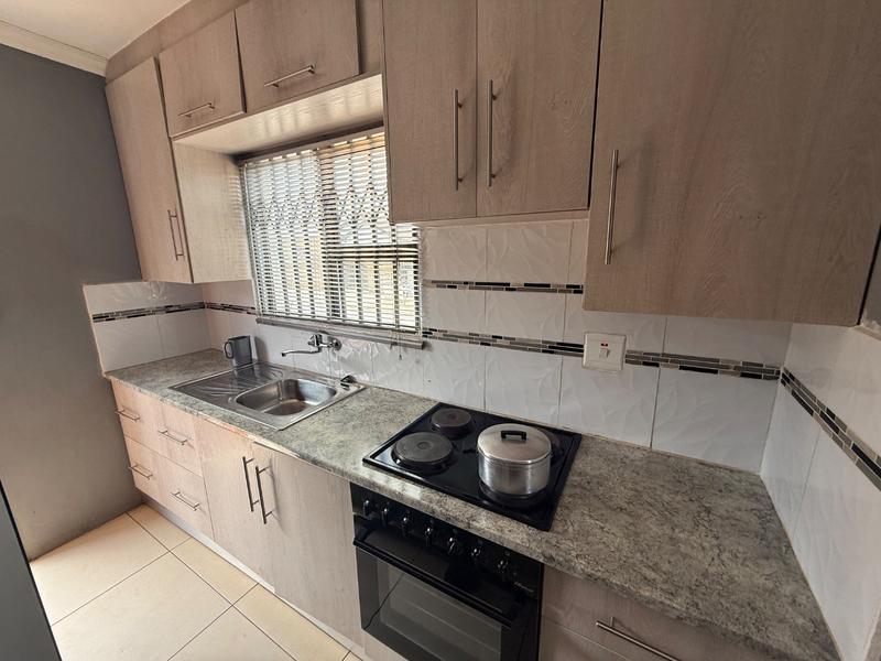 2 Bedroom Property for Sale in Vanderbijlpark CE 7 Gauteng