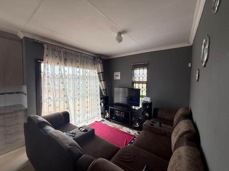 2 Bedroom Property for Sale in Vanderbijlpark CE 7 Gauteng