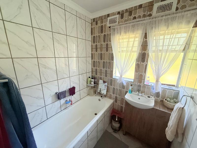 3 Bedroom Property for Sale in Vanderbijlpark CW 1 Gauteng