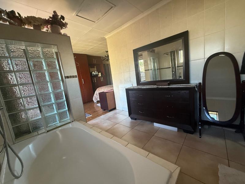 3 Bedroom Property for Sale in Vanderbijlpark CW 1 Gauteng